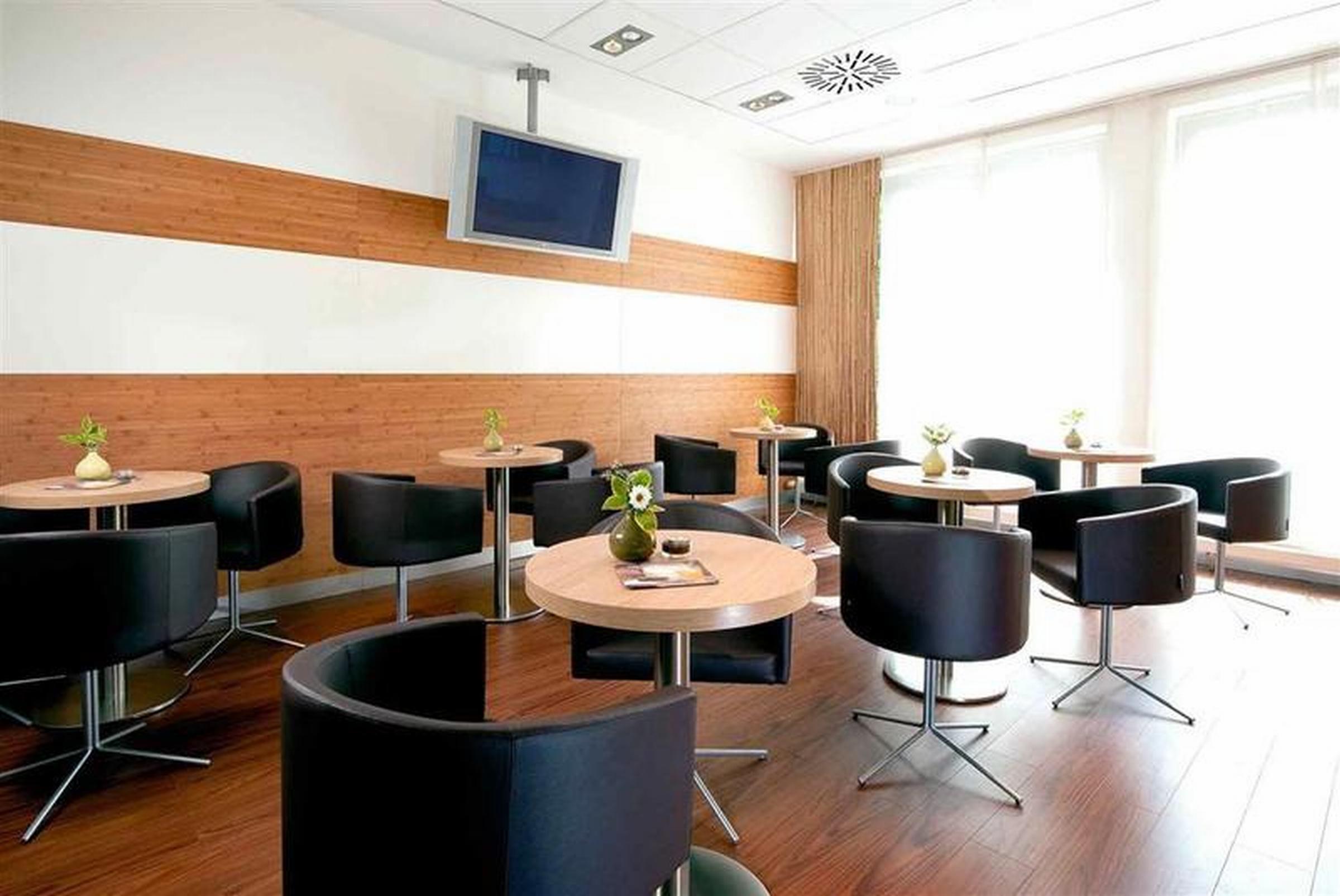 Ibis Mitte Hotel 2*